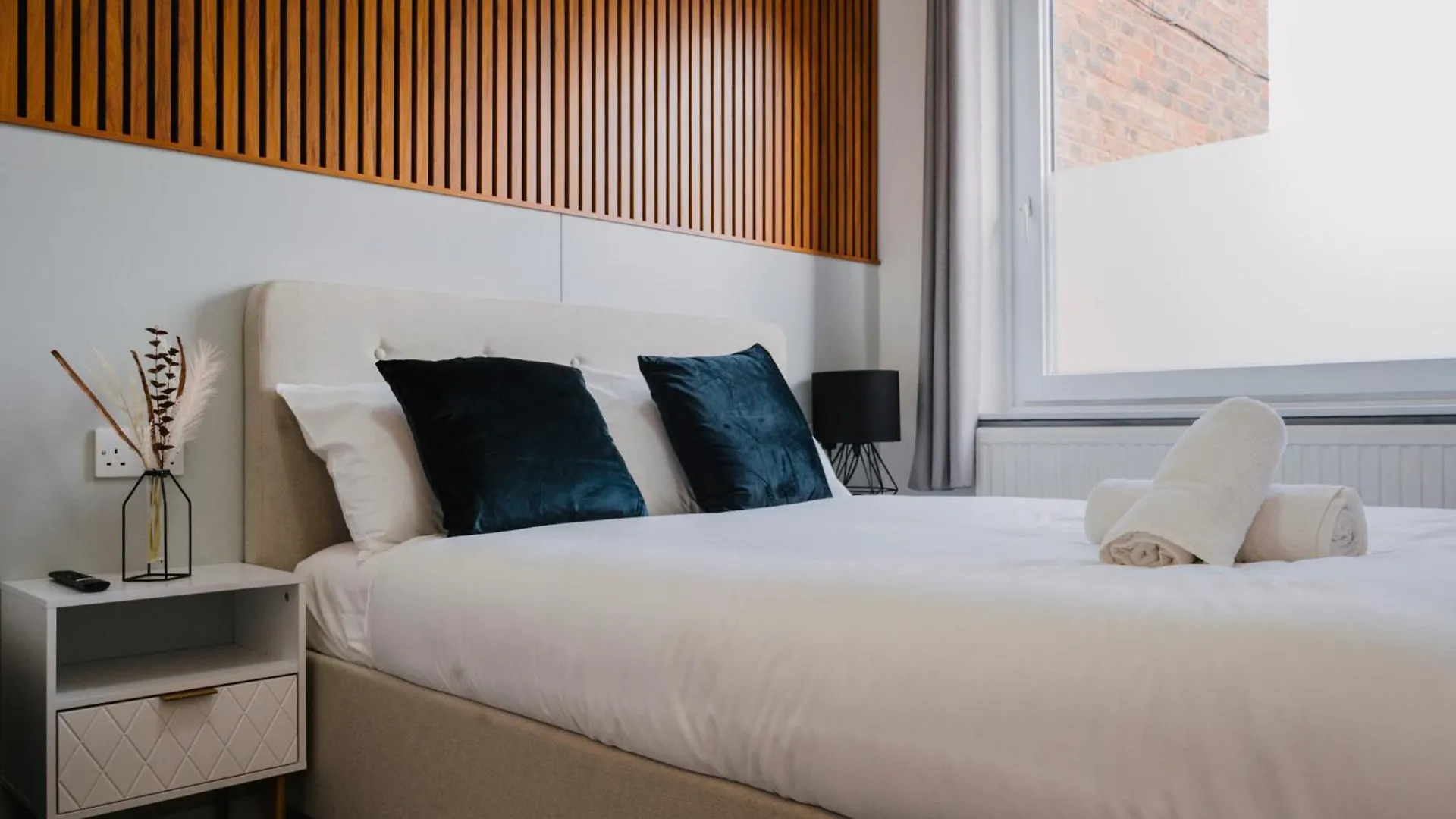Hotel Wns Skylines Village London